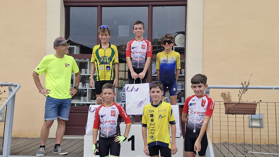 Les jeunes sur le podium