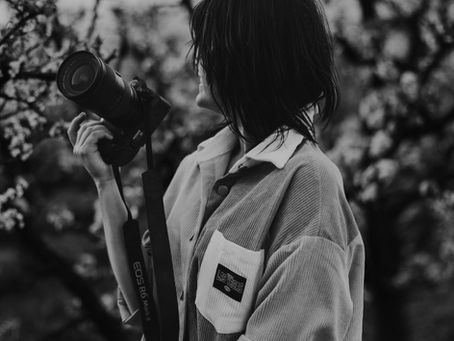 Capture the Magic of the Season: Gift a Photoshoot This Christmas