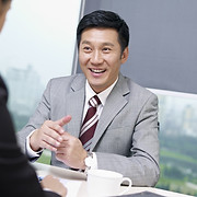 El hombre de negocios feliz