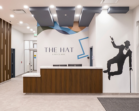 Hat-eauclaire-lobby.png