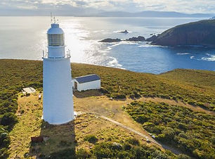 02_07_VH_Hobart_Raptor_Refuge_Experience_Product_banner_4.jpg