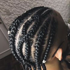 Box Braids, French,fulani, Twists, Nós bantu, Nagô, Lemonade, Kntoless, Faux Loccs entre outros penteados