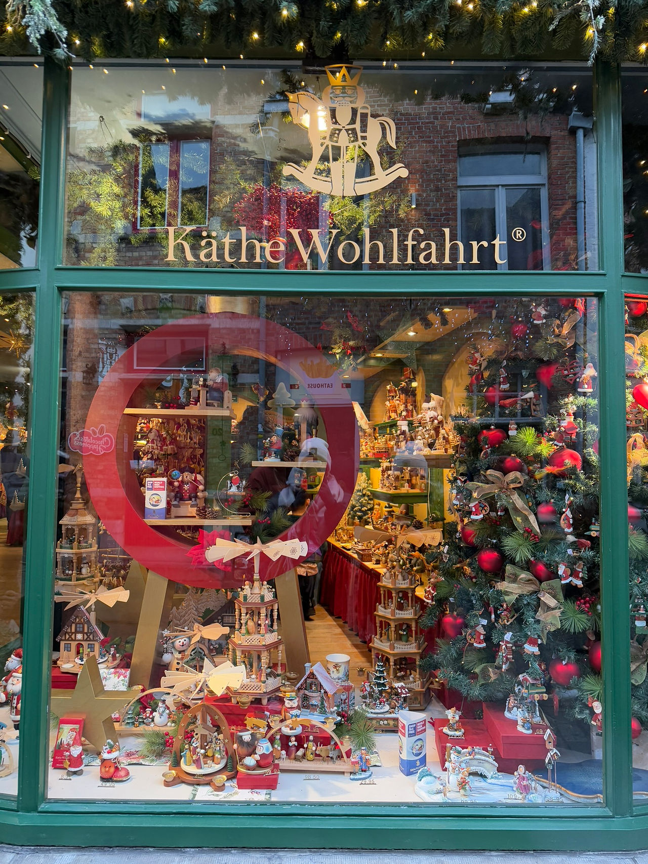 Kathe Wohlfahrt, Bruges
