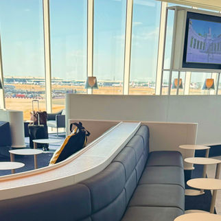 Oh Là Là! Air France Lounge Heathrow Review: Très Magnifique at Terminal 4?