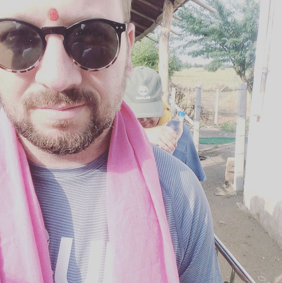 Travel blogger Mr Plane Guy at the Taj Mahal – India Luxury for Less journey