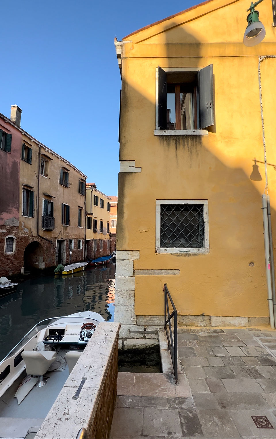 Venice Travel Guide: How to Visit this City on a Budget!