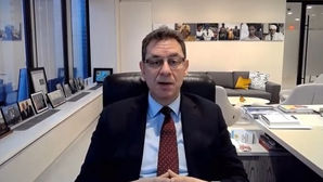 CEO của hãng dược Pfizer công bố thiết lập trung tâm vận hành thứ hai tại Hy Lạp (Greece)