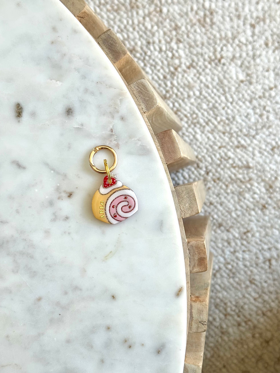 Miniature : La médaille ROULÉ À LA FRAISE ♡