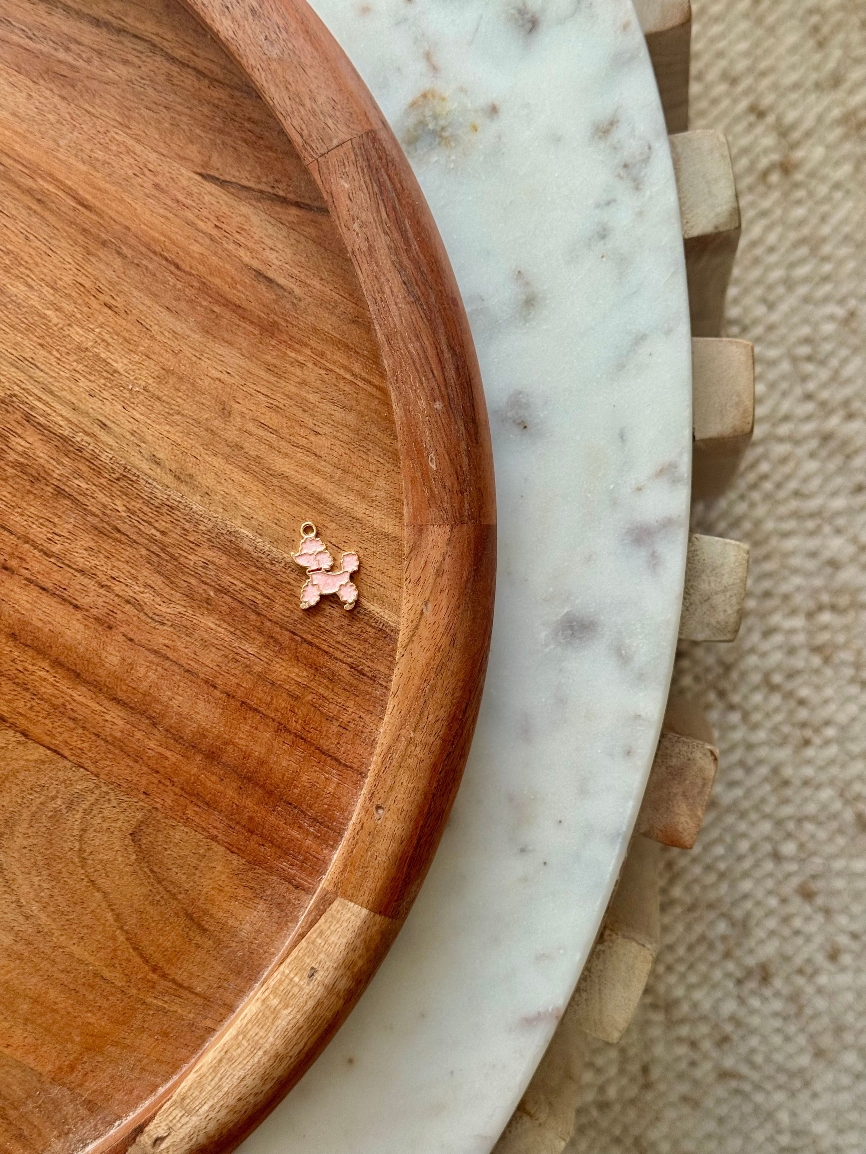 Charms "caniche rose"