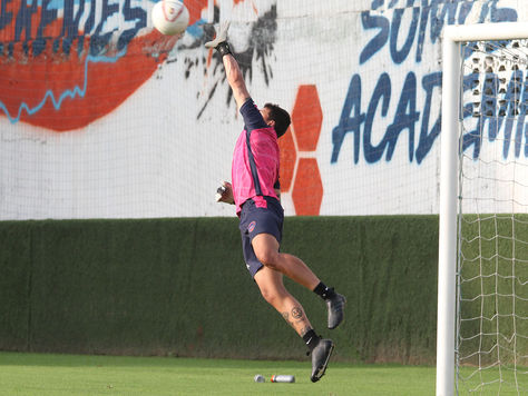 Academia Puerto Cabello recibe a UCV por la jornada 20 de Liga futve