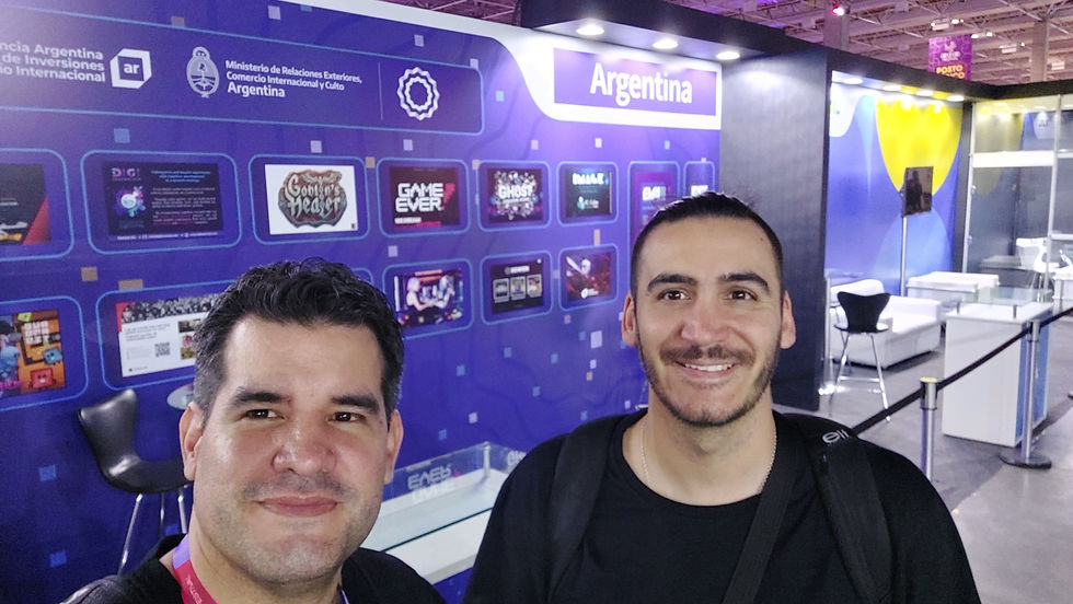 Andrés Vergez y Roy Magariños, fundadores de Digi Learnnials, en el Brasil Independent Games Festival de 2023.