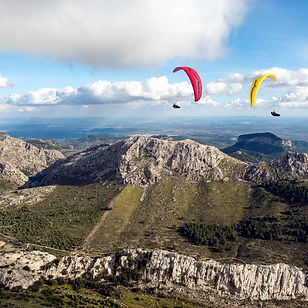 Si apre la nuova stagione del volo in deltaplano e parapendio