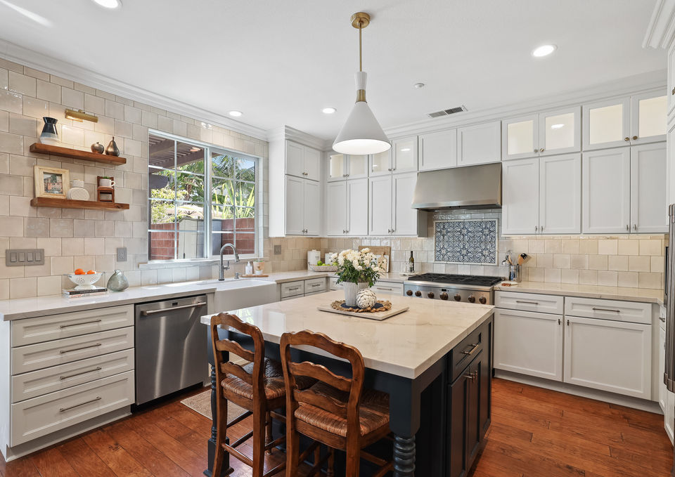 La Salle: Kitchen View