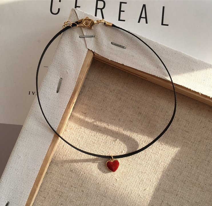 大人気♪ハート♪チョーカーネックレス♪韓国製ワックススレッド