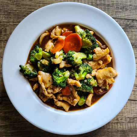 Chicken and Broccoli Stir Fry | 西兰花炒鸡片