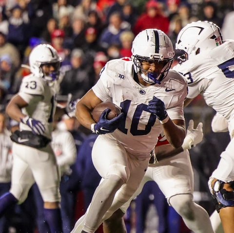 Penn State Nittany Lions running back NICHOLAS SINGLETON (10) runs the ball in for a touchdown during the game between Rutgers University and  the Penn State Nittany Lions at SHI Stadium in Piscataway, NJ.   Scott Rausenberger