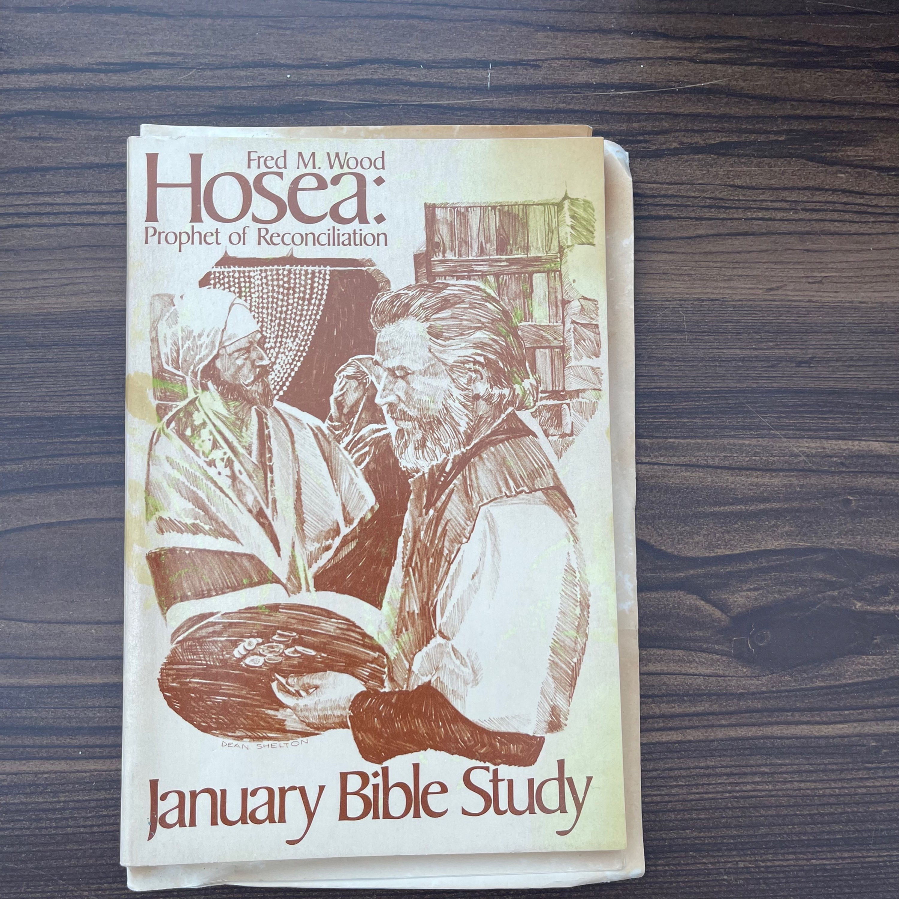 DM100 Hosea: Prophet of Reconciliation Book