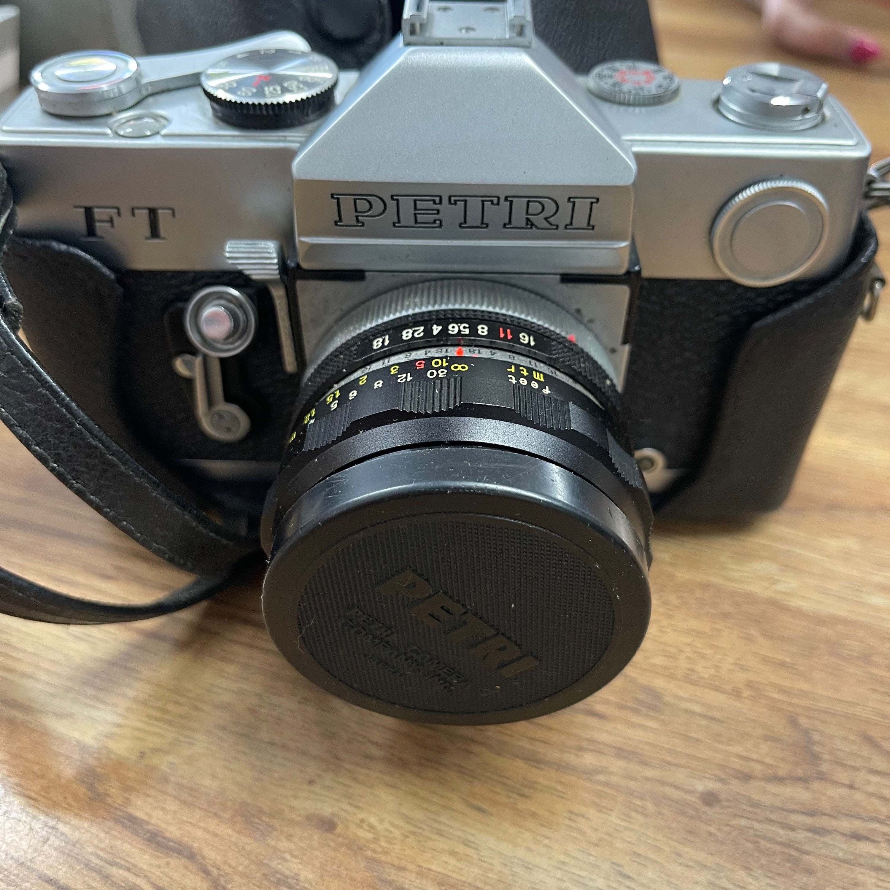 MIX100 Petri FT w Case 35mm