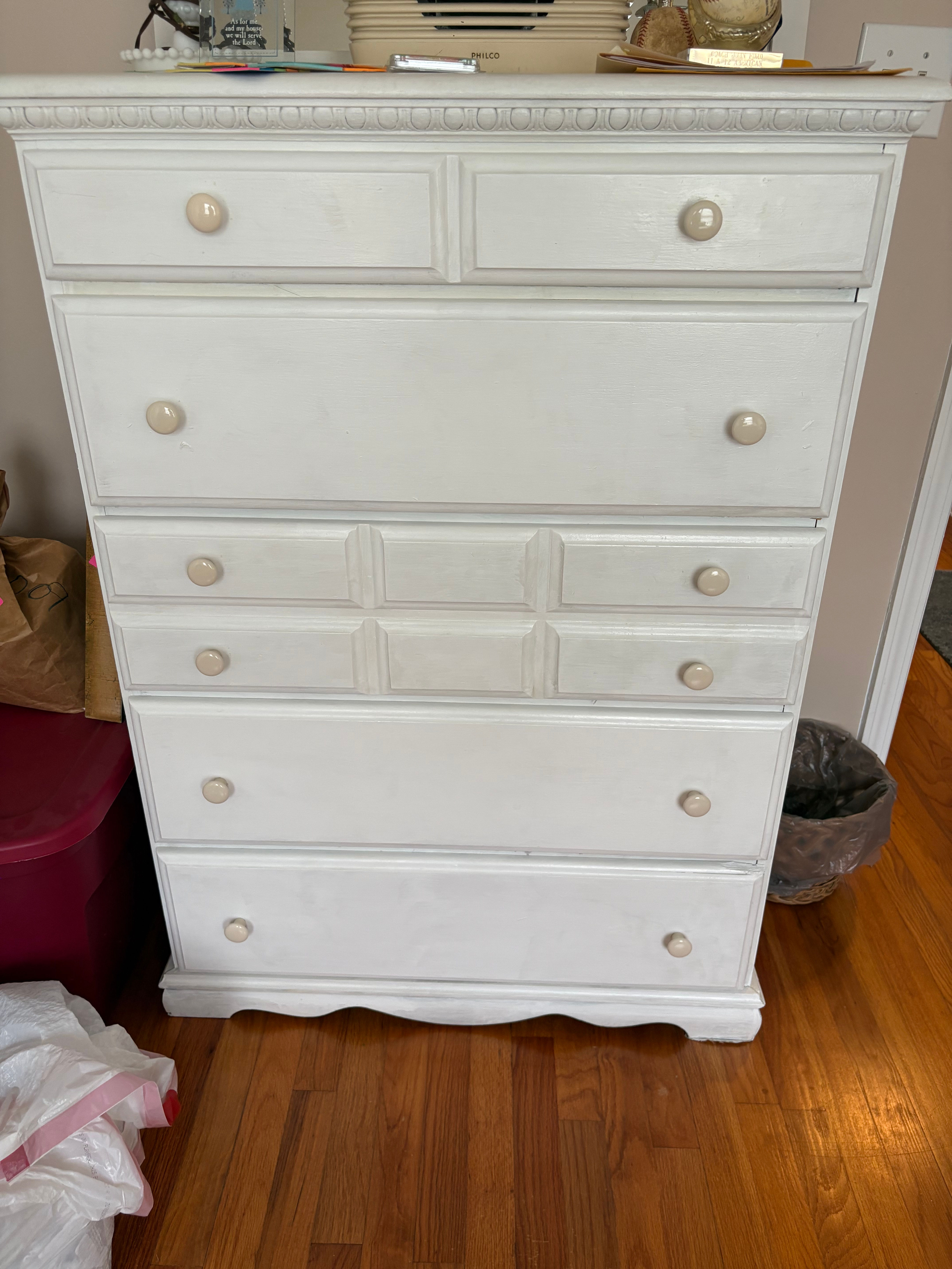 GPF4705 White Painted Wooden Dresser