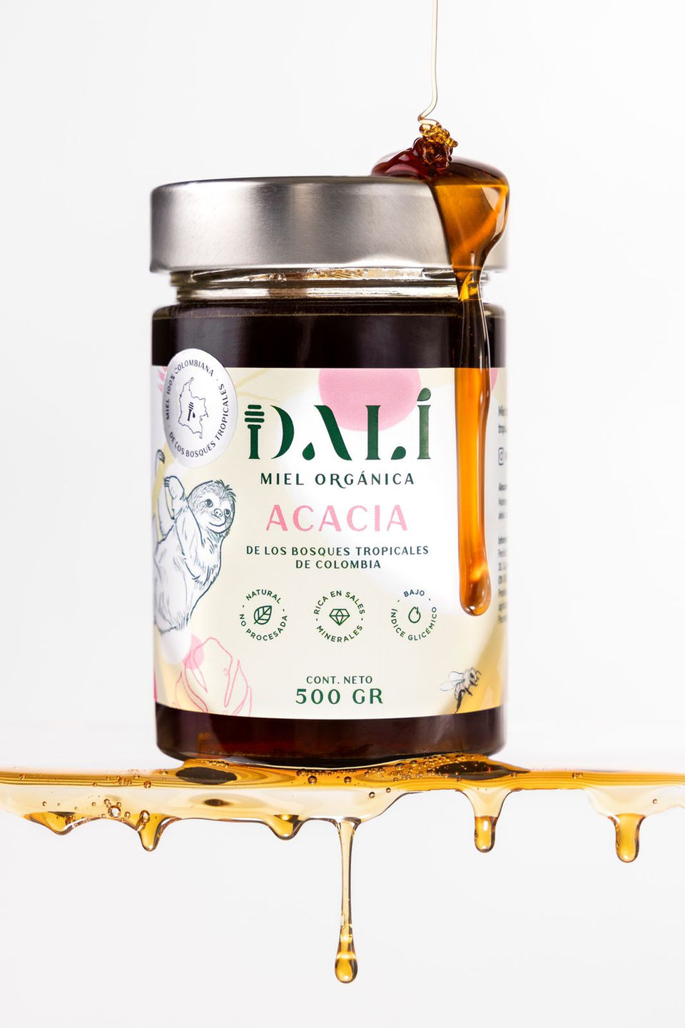 Beutiful acacia honey dripping