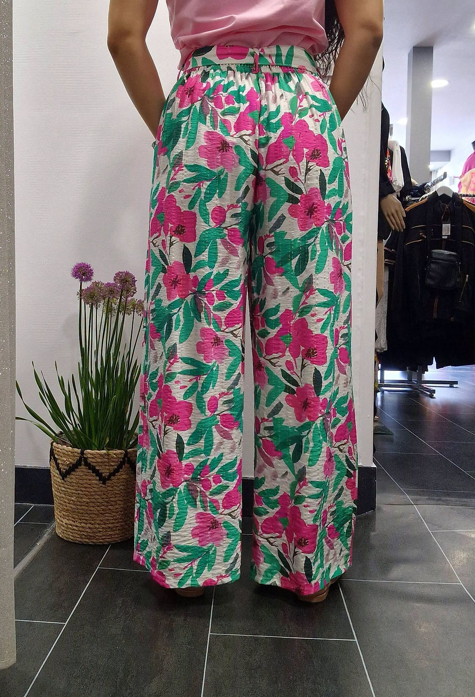 Miniature : Pantalon fluide fleuris fuchsia et vert d'eau EMMA