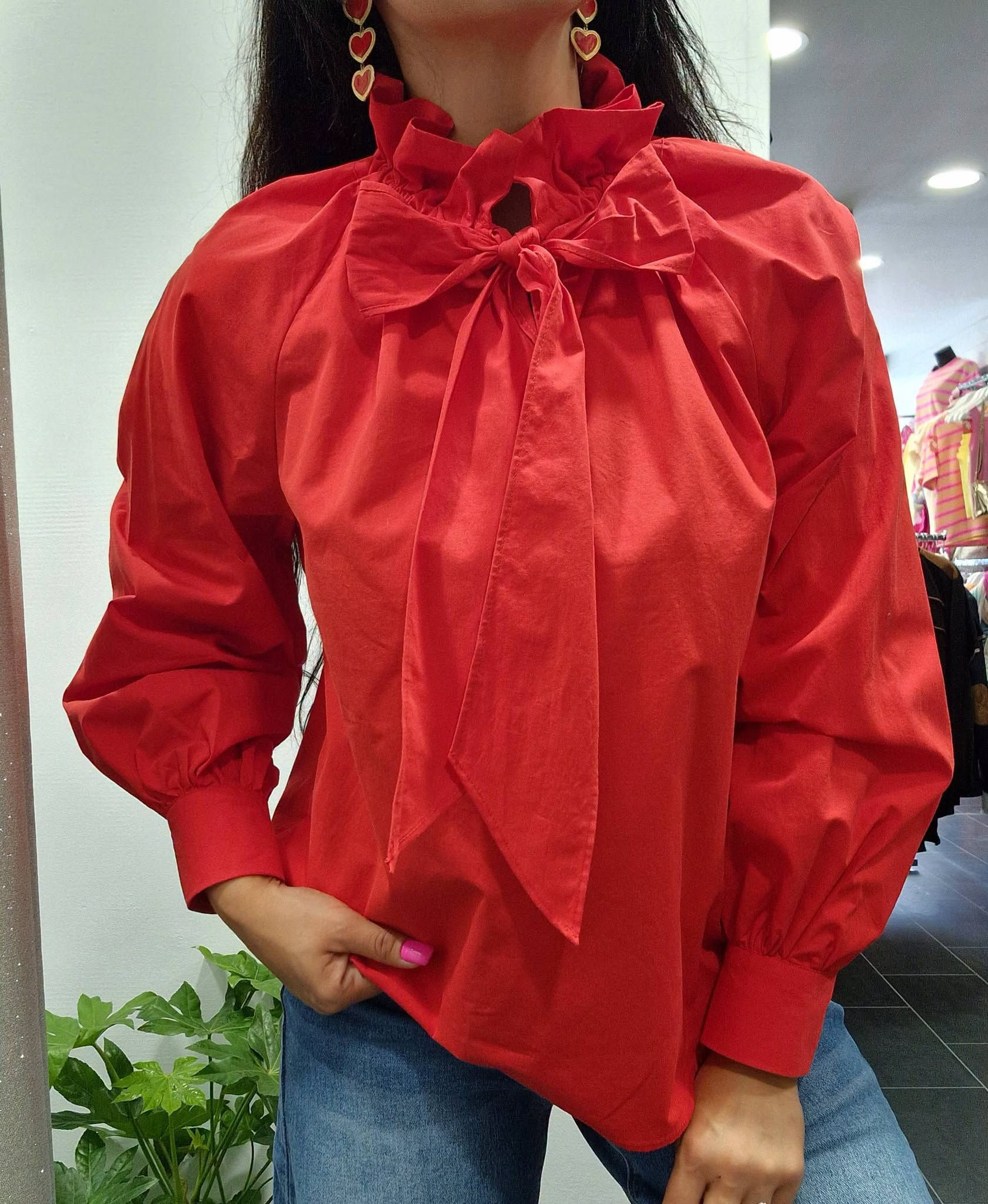 Blouse rouge col montant à nouer VIANA