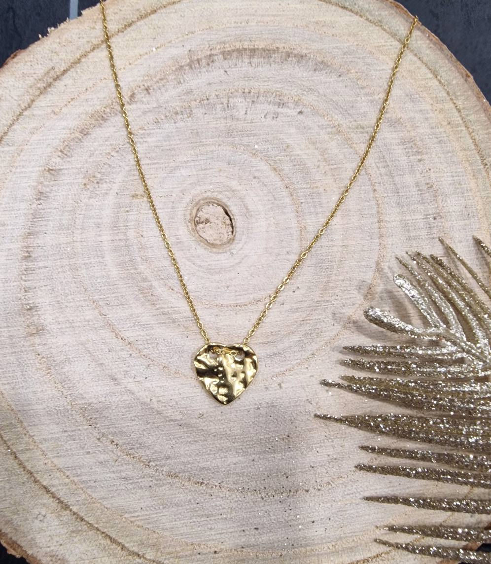Collier en acier doré petit COEUR MARTELER
