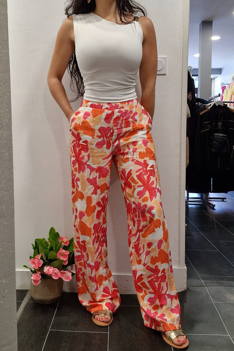 Miniature : Débardeur cropped blanc asymétrique OLIVIA