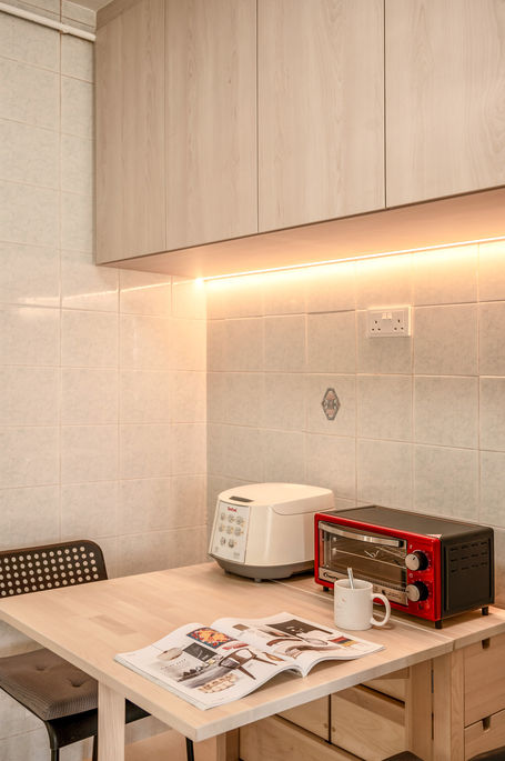 Jurong West Street 25 kitchen breakfast table | Vitas Design SG