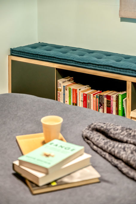 Pasir Ris Street 12 master bedroom storage baywindow | Vitas Design SG