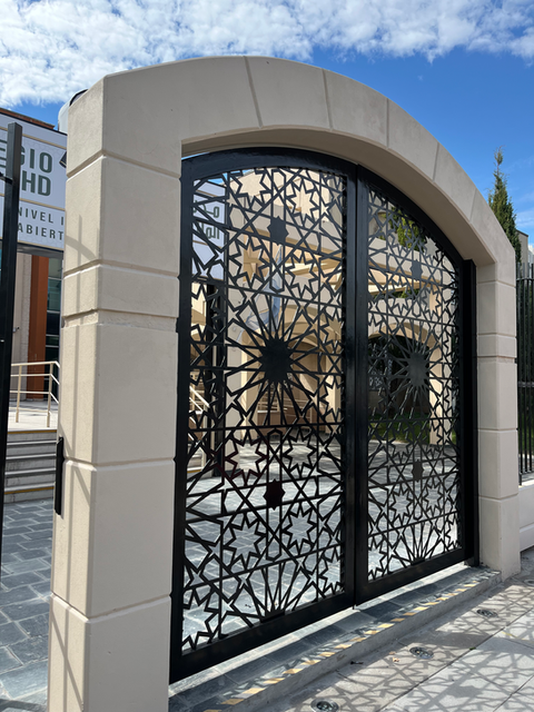 Confección de proyectos a gran escala y construcción de obras civiles.