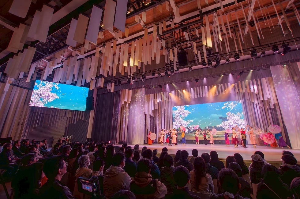 万博オープニング公演の様子