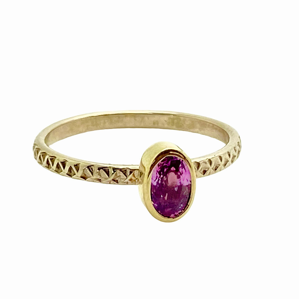 Thumbnail: Ring met roze saffier