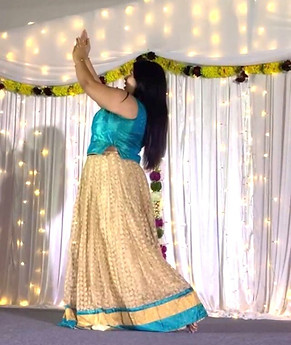 Diwali show performance to Lahu Munh Lag gaye