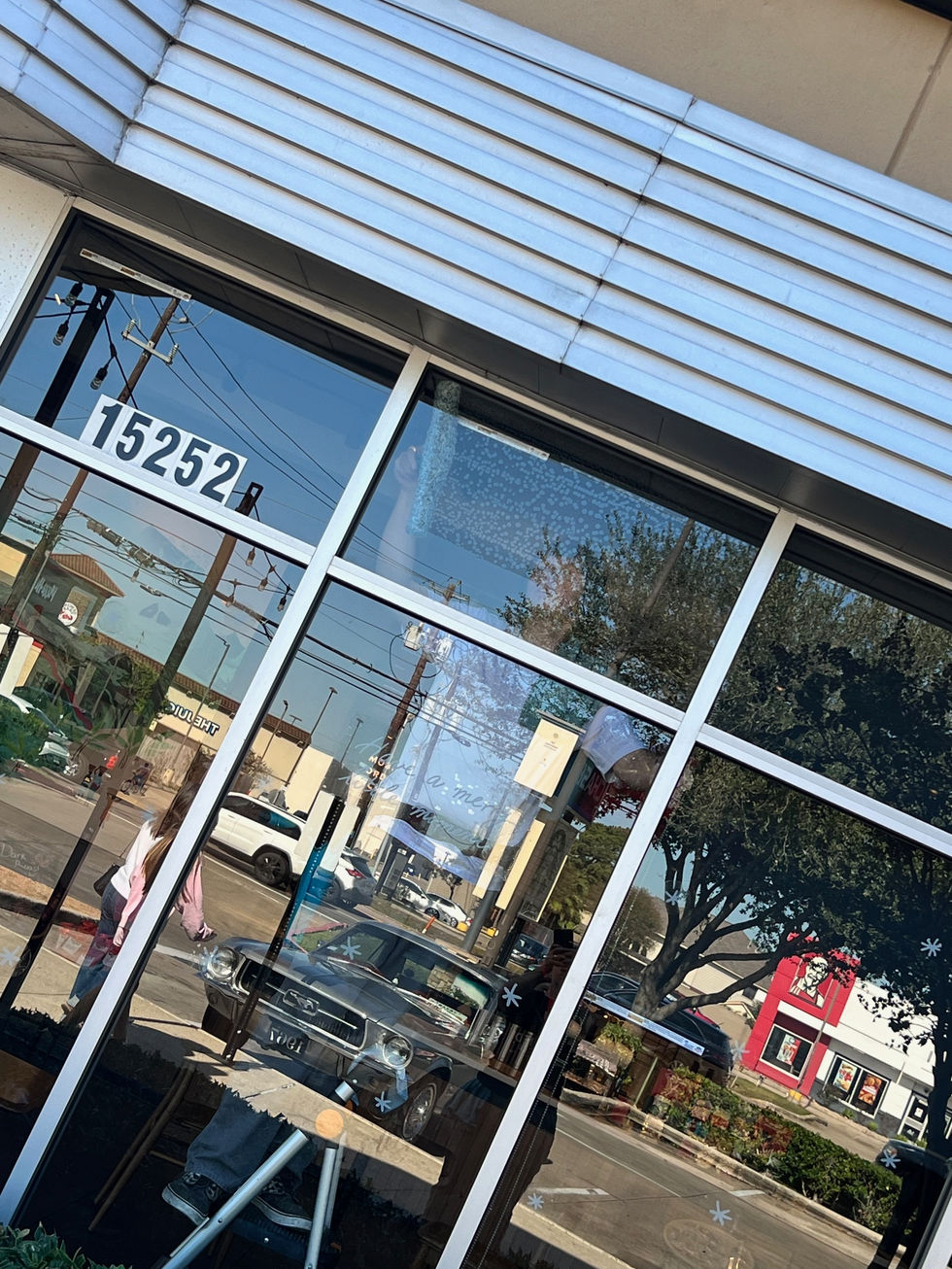 Starbucks_window_clean