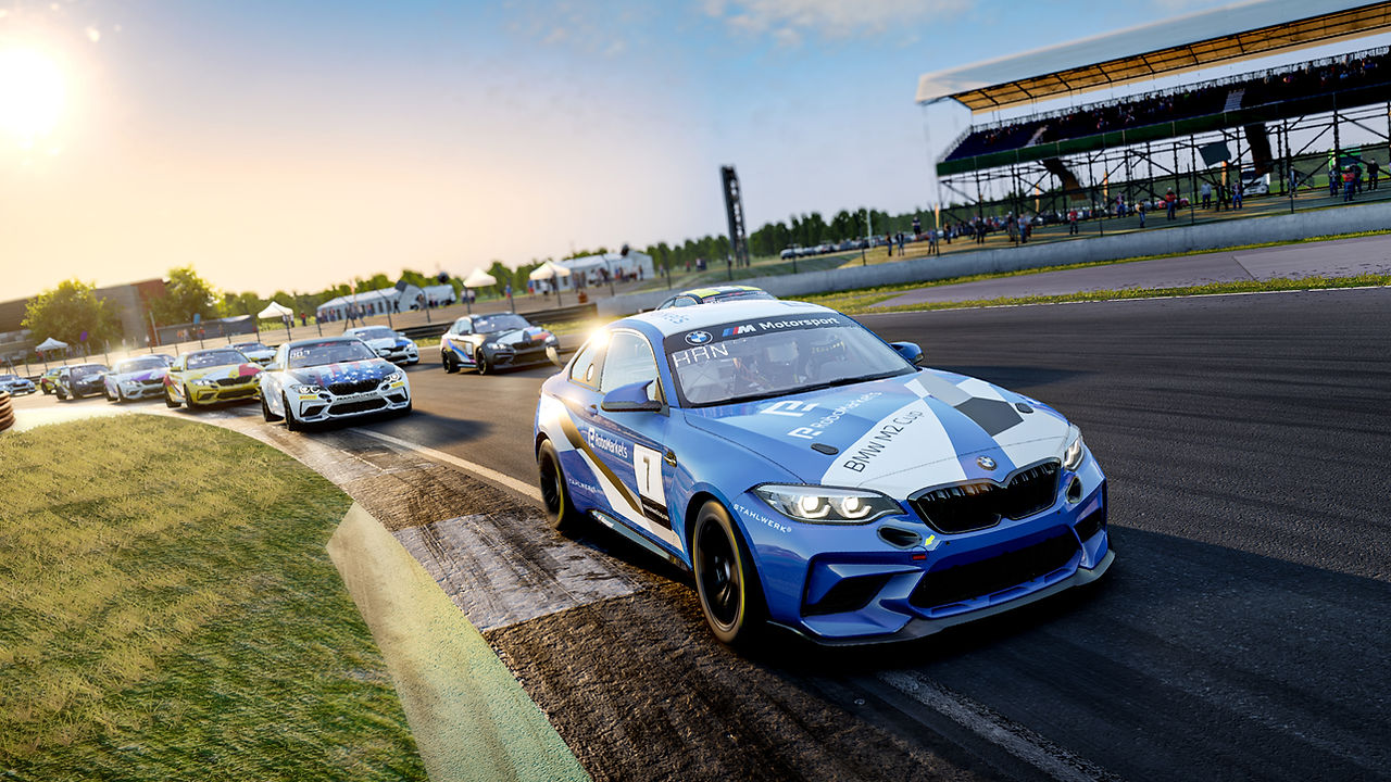 Silverstone_BMW_M2_CS_1_XCL.jpg