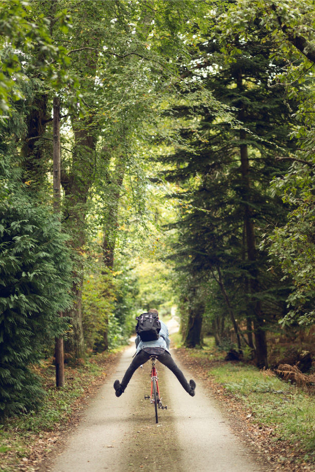 Thumbnail: MEN'S SOCIETY Leather Bicycle Wine Holder