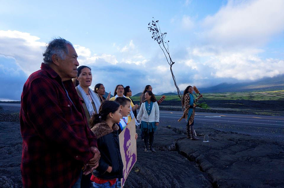 Ceremony at Pu'uhuluhulu