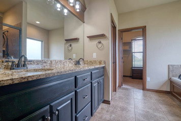 Home for sale in Yukon, Ok