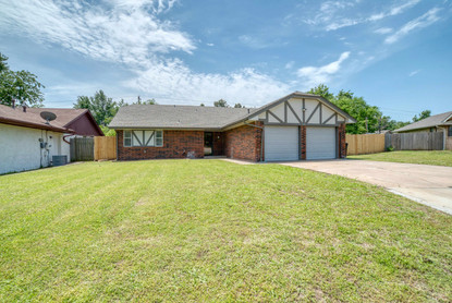 Home for rent in Moore