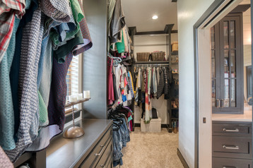 Closet.jpeg