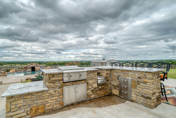 Home for sale in Lindsay, OK with shop and pool