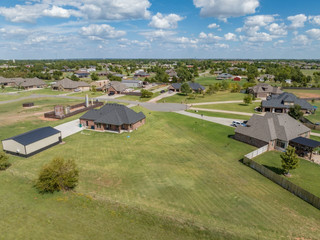 Home and shop for sale in Yukon, Ok