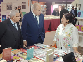 خلال زيارته لمعرض الرباط الدولي للكتاب : سفير مصر بالرباط يؤكد عمق العلاقات الثقافية بين مصر والمغرب
