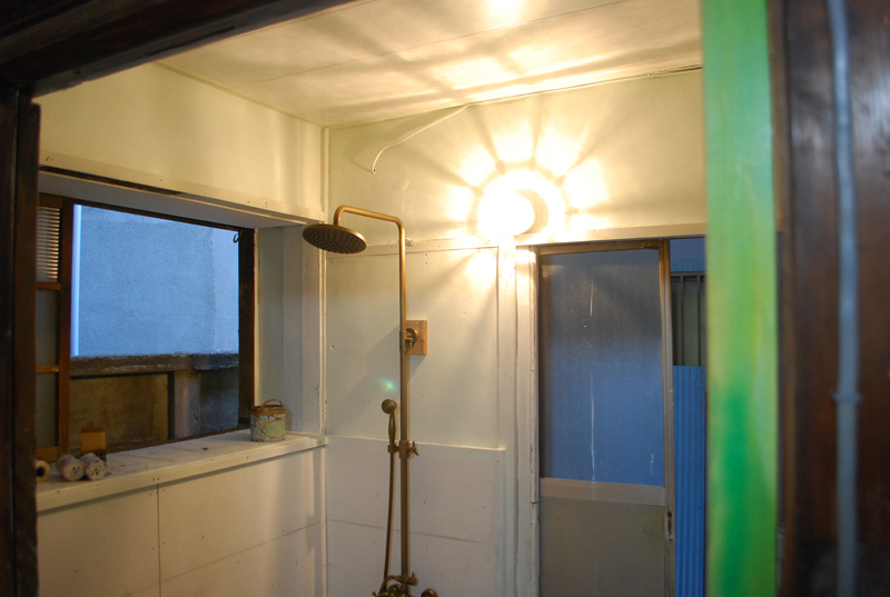 2011.谷中ぼろ屋改造