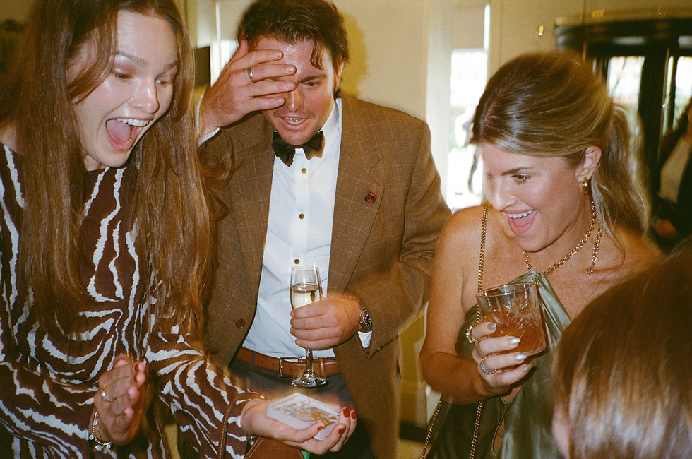 Wedding Magician 📸 _ Chris Copleland