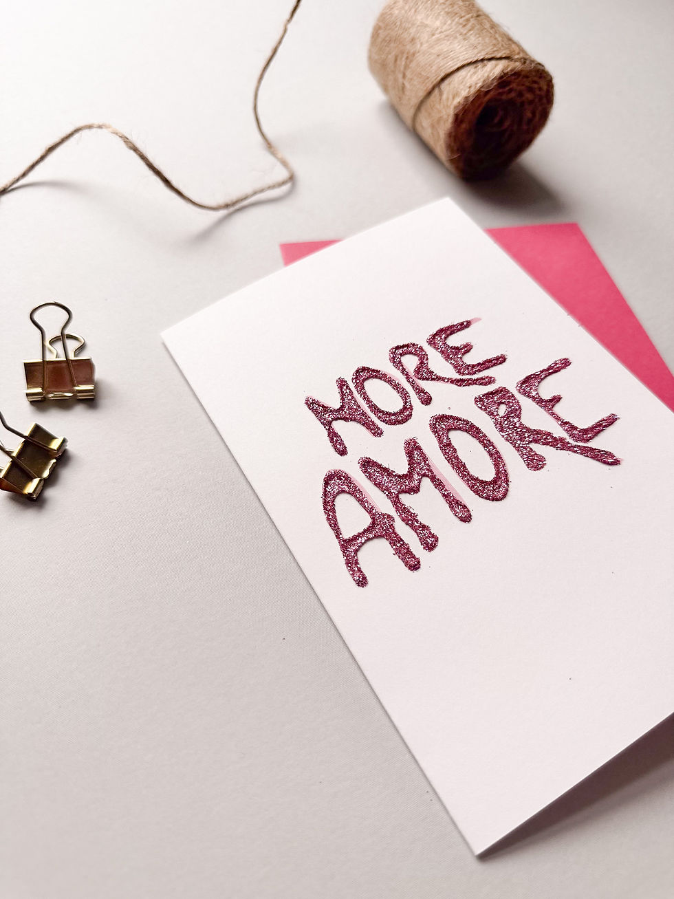 Thumbnail: Grußkarte „More Amore“ – Handveredelte Glitzerkarte | Liebevolle Karte mit funke