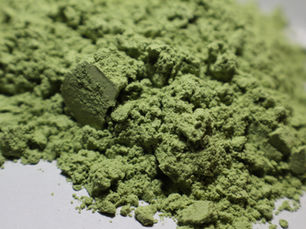 green kratom powder