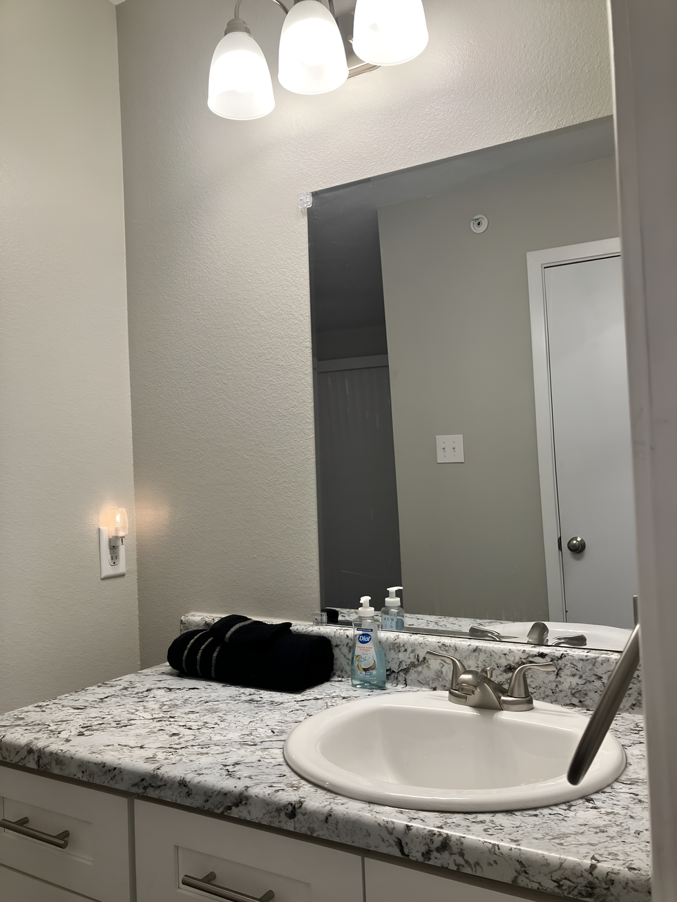 Furnished Unit (2)