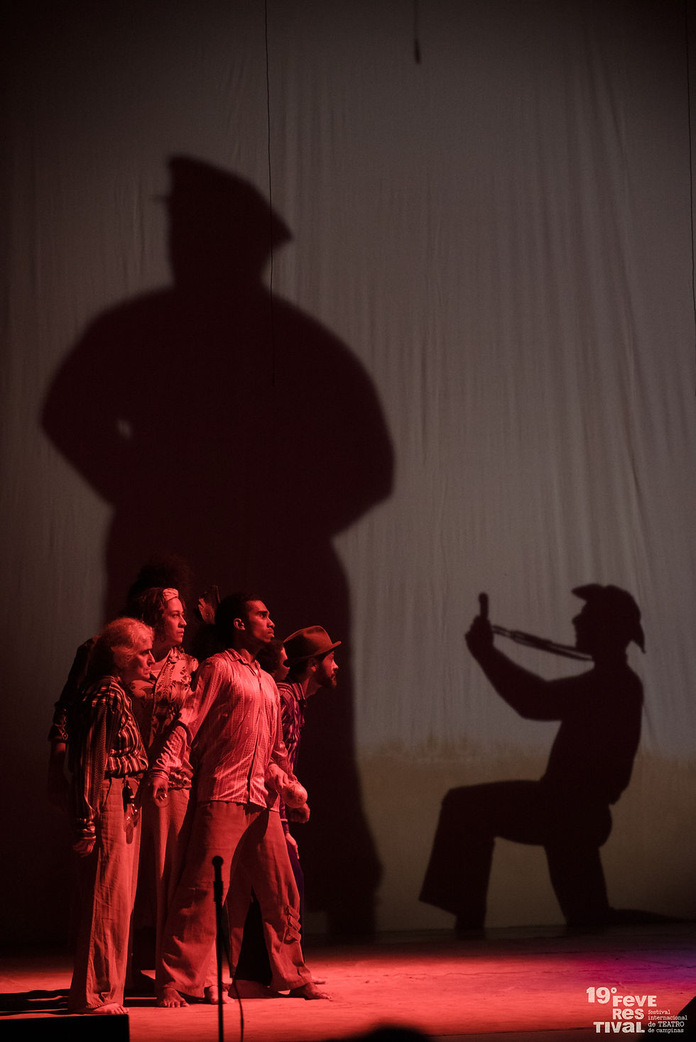 'Restinga de Canudos', da Cia. do Tijolo [São Paulo/SP], na abertura do 19º Feverestival - Foto: Dalton Yatabe (Chun)